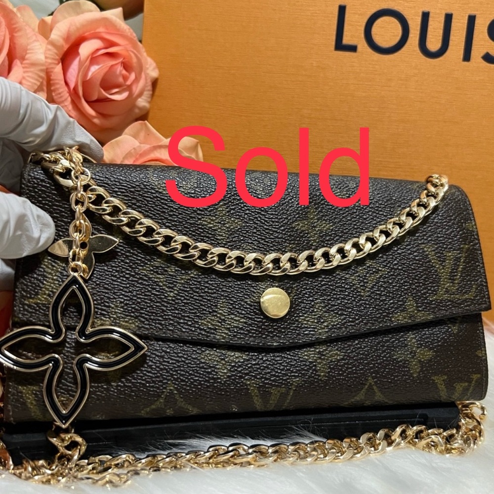 ‼️SOLD OUT‼️💯Auth LOUIS VUITTON Portefeuille Sarah Monogram Crossbody/WOC
